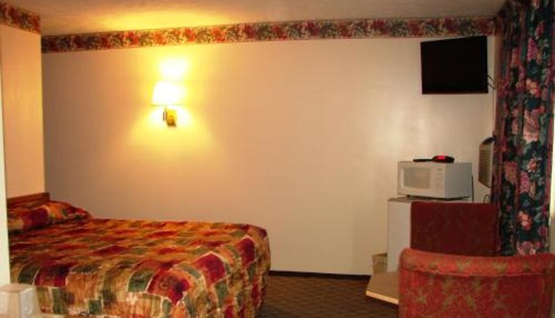 Info - Baxter Inn 4 Less