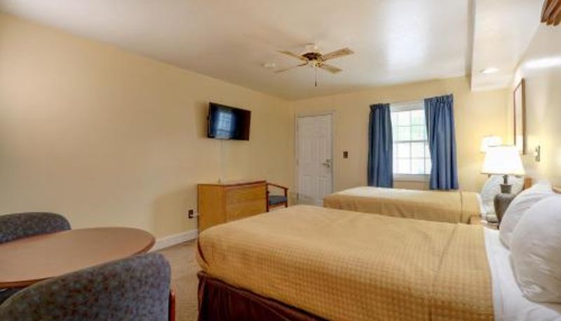 Bilgi - Brookside Inn & Cottages