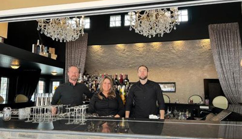 Bar - Inn of Chagrin