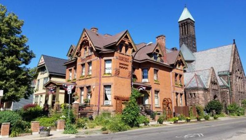 Hotel Außenbreich - Buffalo Harmony House