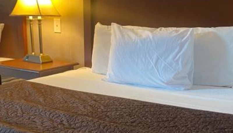 Info - Barberry Court Motel &Cabins