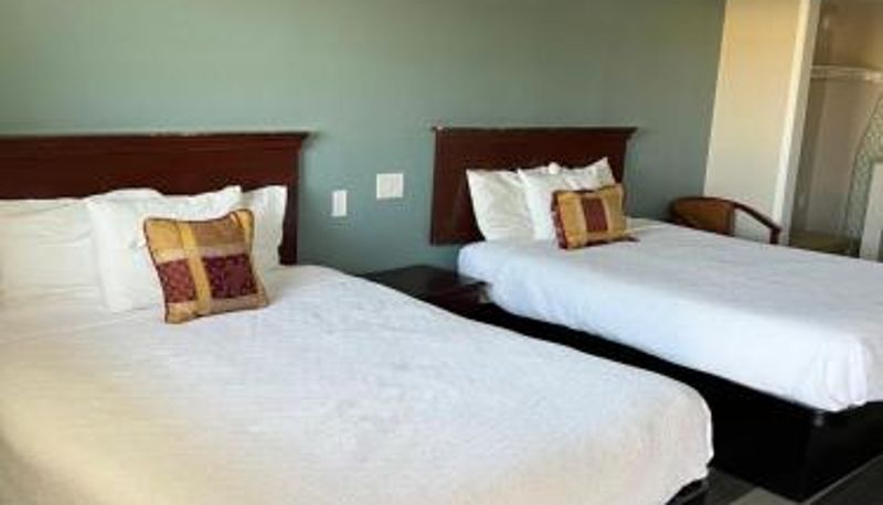 Camera standard - Poteau Inn