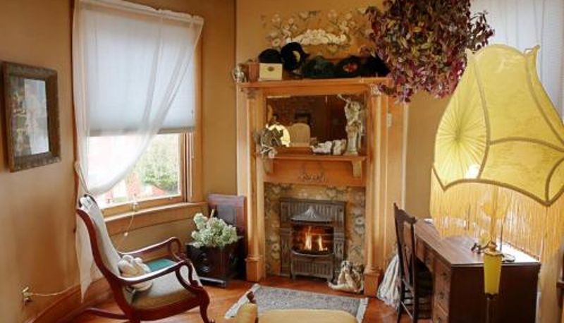 Info - A Victorian Bed & Breakfast The Queen