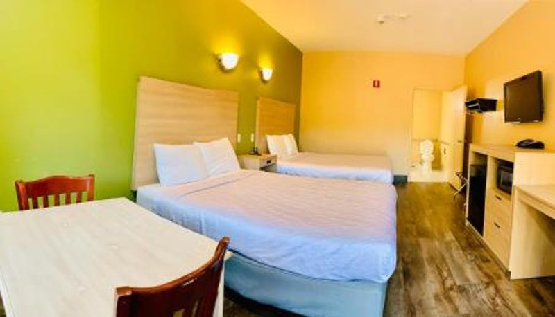 Info - Weston Inn & Suites