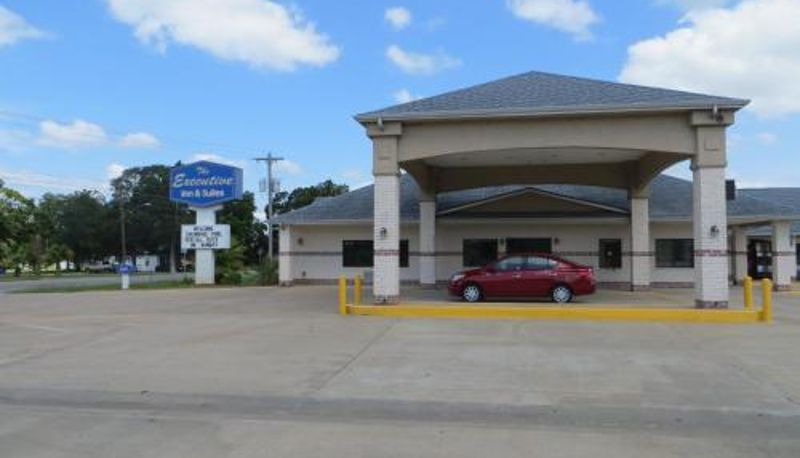 Información - Executive Inn & Suites West Columbia