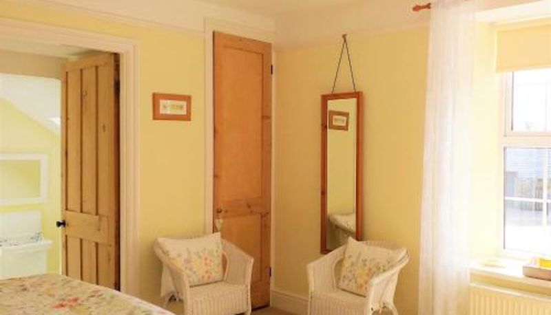 Camera - Lobhill Farmhouse Bed and Breakfast and Self Catering Accommodation