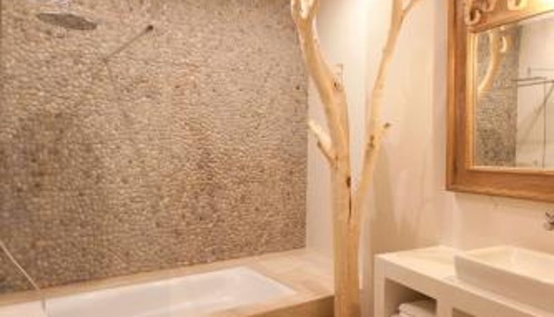 Room - Via Avis