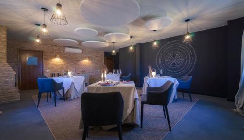 Sala śniadaniowa w restauracji - Miluna