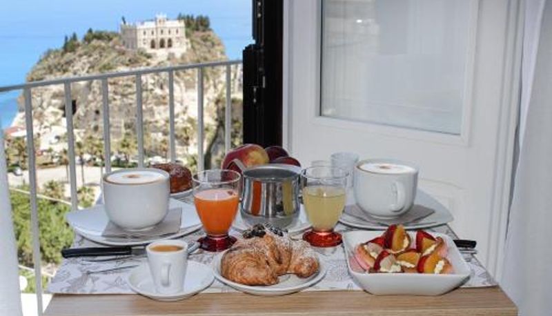 Informacje - B&B Island Tropea -Sea View Rooms & Suites-