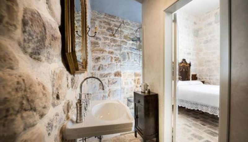 Room - Sanbartolomeo Casa & Putìa