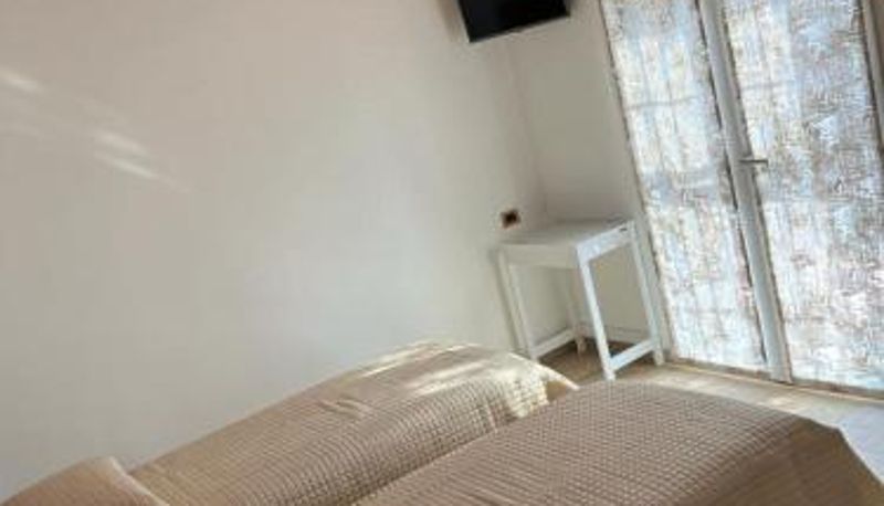 Room - B&B LA VILLA Rozzano - HUMANITAS - FORUM ASSAGO - MILANO FIORI - IEO - MILAN DESIGN WEEK 2026