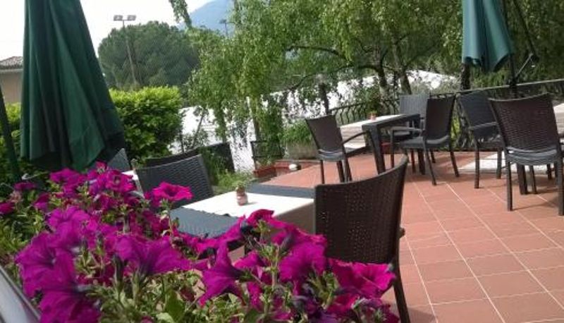 Taras - Villa Leilani B&B