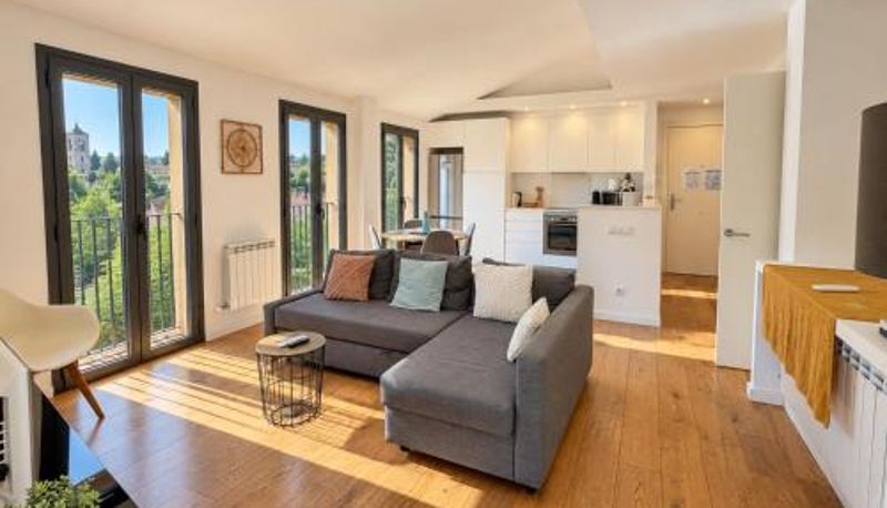 Daire - Stunning apartment w amazing views in Girona