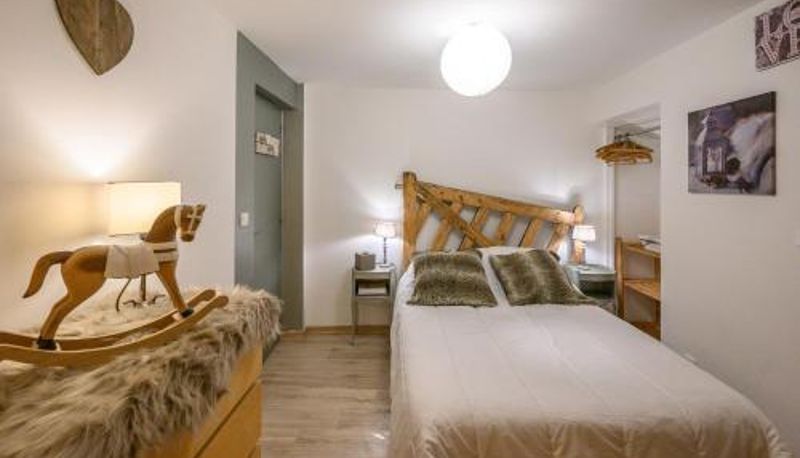 Habitación - Appartement spacieux à Orcières – Vue sur la montagne.