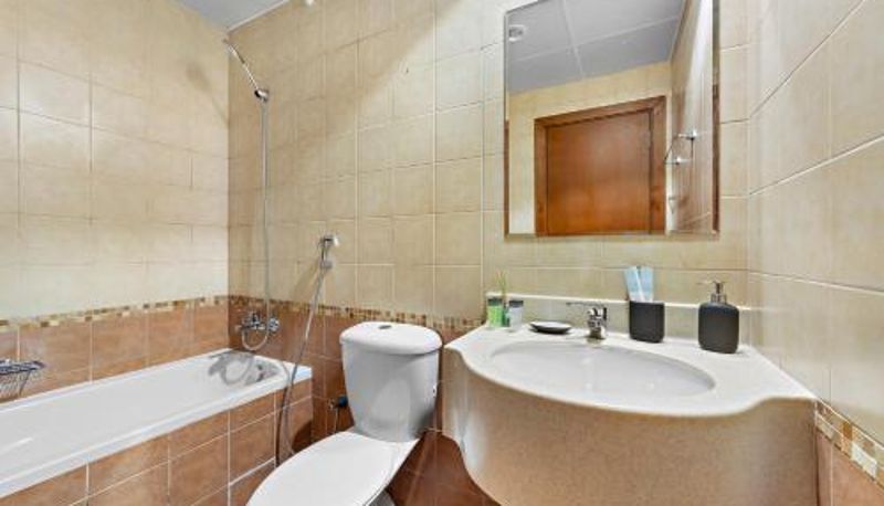 Info - StoneTree - Newly Furnished - Near Metro