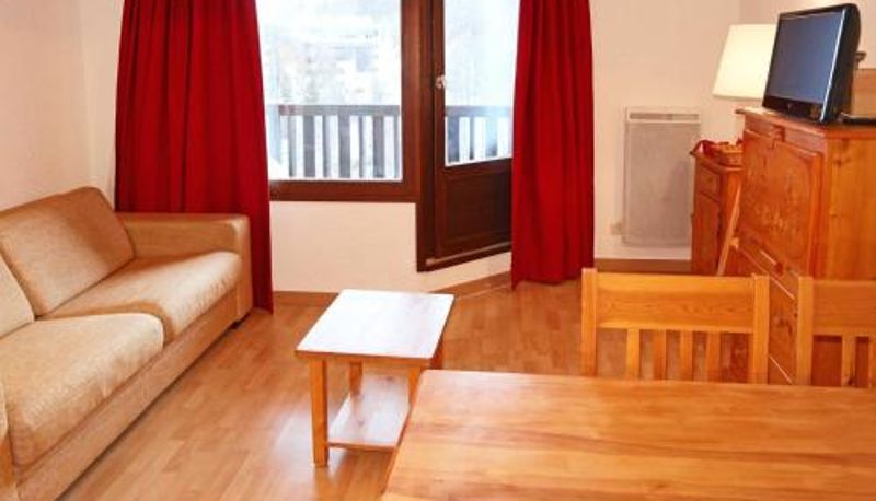Info - centre station Studio skis aux pieds avec balcon