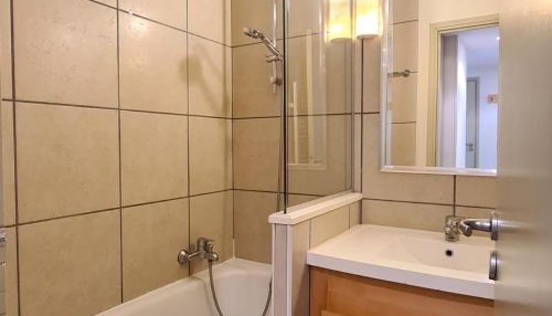Info - Appartement confortable proche des pistes avec casier à ski - FR-1-425-153