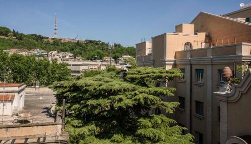 Info - Vatican Zen House - Cale 05