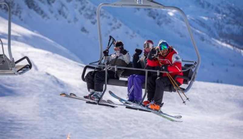 Información - Parking & WiFi - Happy Rentals  View Grand Roc B112 from Slopes 260m