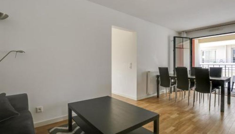Chambre Standard - proche plages et gare  parking privé  balcon  hyper centre Arcachon Appartement de standing 8 pers