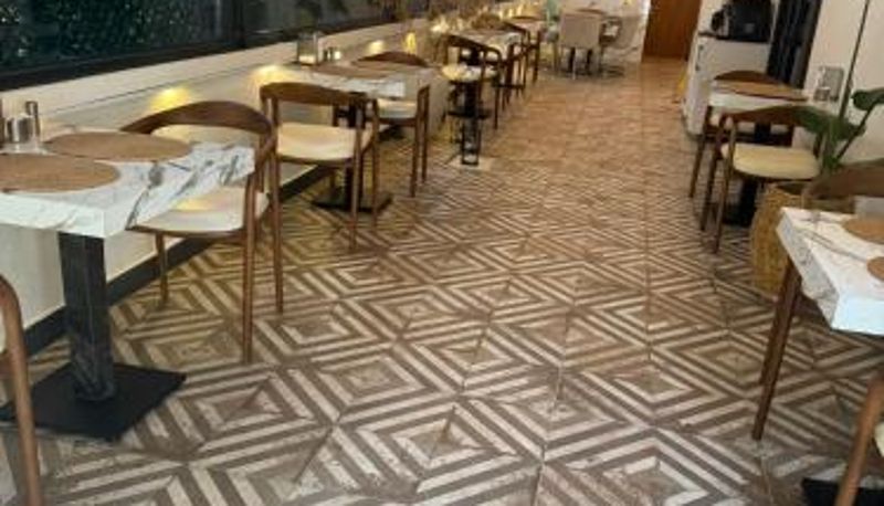 Sala prima colazione all'interno del ristorante - The rooms hotel