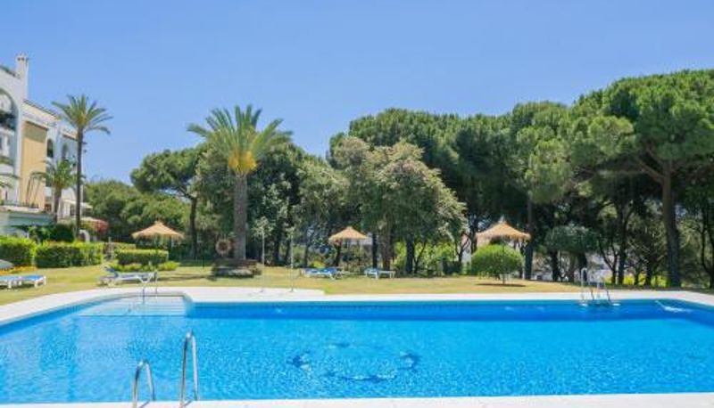 Apartment - Cubo's Estudio Cabopino Port & Parking