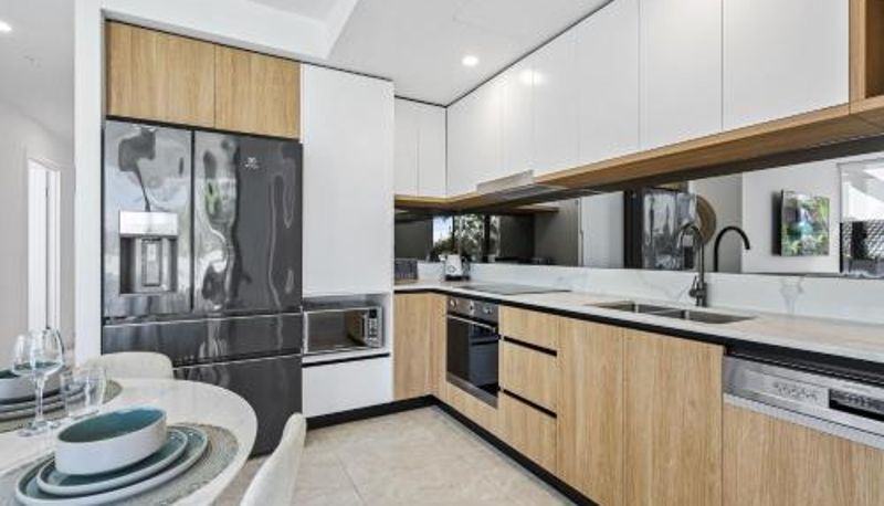 Appartamento - Modern 2-Bedroom Private Apartment on Low Floor in Broadbeach