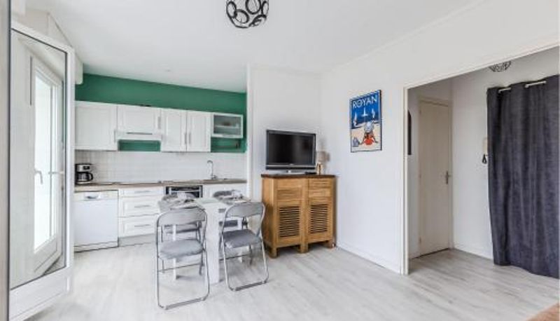 Appartamento - 1 Bedroom Awesome Apartment In Royan