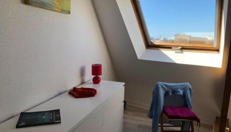 Camera standard - Bright and quiet nest with terrace near beaches