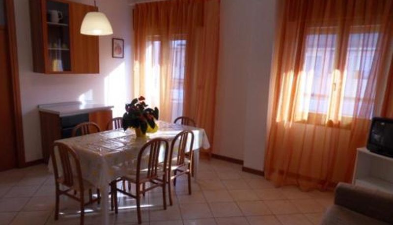Apartamento - Bright flat in a colourful building - Beahost