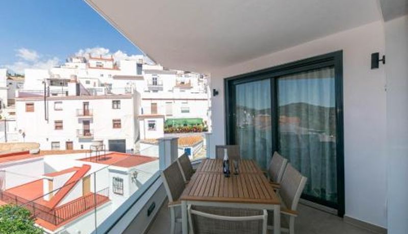 Apartment - 2 Bedroom Apartment in Cómpeta