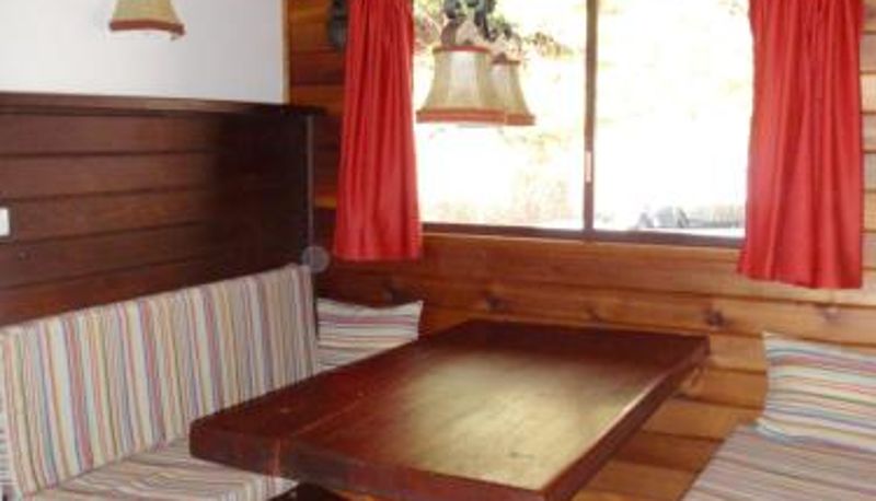Info - Retro 2 Bedroom Apartment