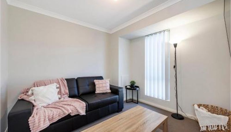 Apartment - Mandurah Accommodation Near Foreshore Modern 1BR Loft with Parking & WiFi
