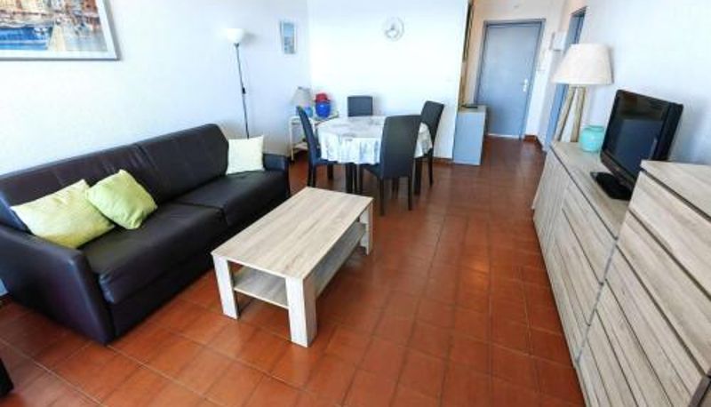 Info - plage à 30m pour 6 pers. T3 cabine à Cap d'Agde avec piscine