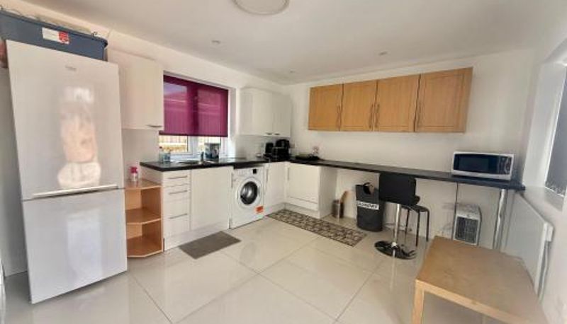 Appartamento - Separate One Bedroom Large Apartment in Slough