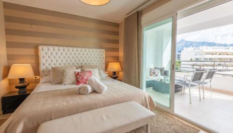 Apartament - The Sea and Luxury Shopping  a minute from the Marina  24-7 Security VACATION MARBELLA I Brand New Terrazas de Banús Apt