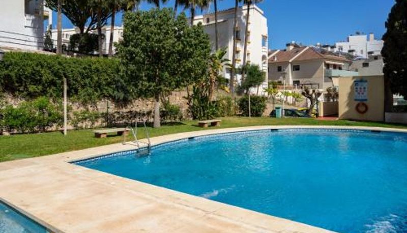 Apartment - Apt Torreblanca with Pool by Costarentals - Ref 10