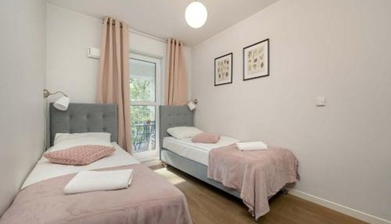 Oda - Kukuczki 7 Stylowy Apartament we Wrocławiu by Noclegi Renters