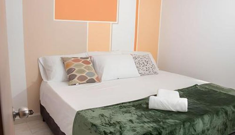 Info - con King Size Bed  estilo GURUS FR| Apto Central