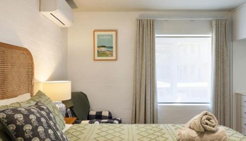 Camera standard - Luxe Oceanfront Apartment