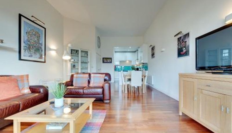 Apartament - Crown Apartments 3B Ideal Choice for City Breaks