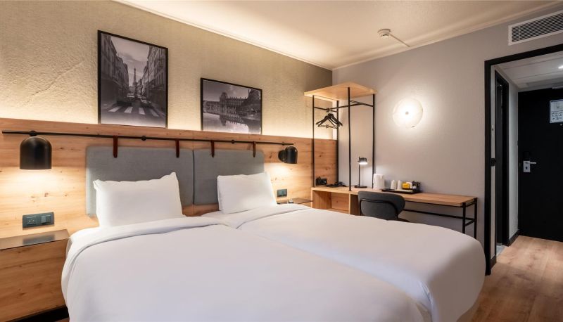 Kamer - Campanile PRIME - Suresnes - La Défense