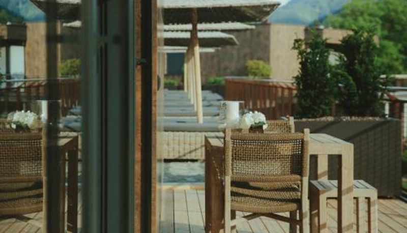 Terasse - Solterra Poolhouse 1