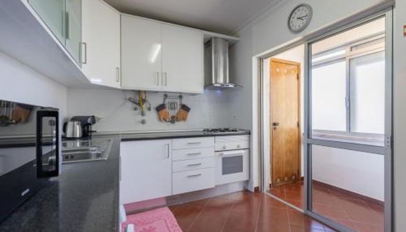 Apartament - Almada Noronha 37