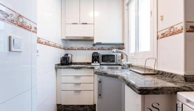 Apartament - Central Seaside Lux 1min away to beach with Terrace