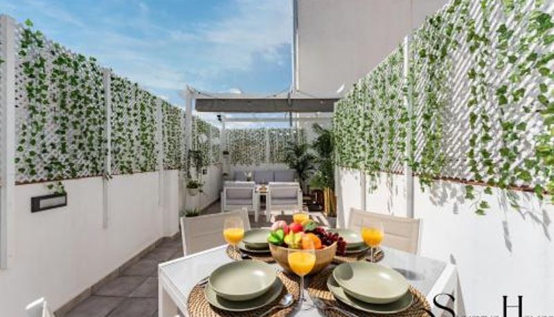 Apartament - Central Seaside Lux 1min away to beach with Terrace