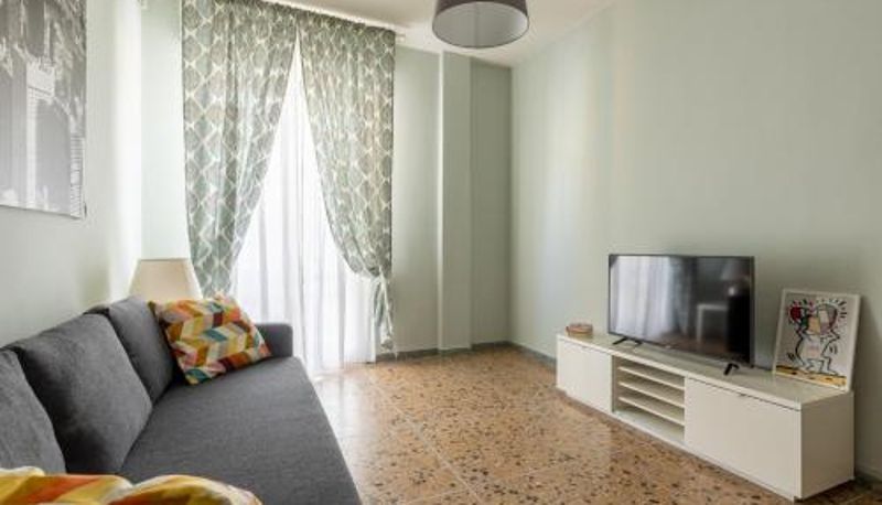 Apartament - Central Station Apartment Pisa Close to Train & Attractions
