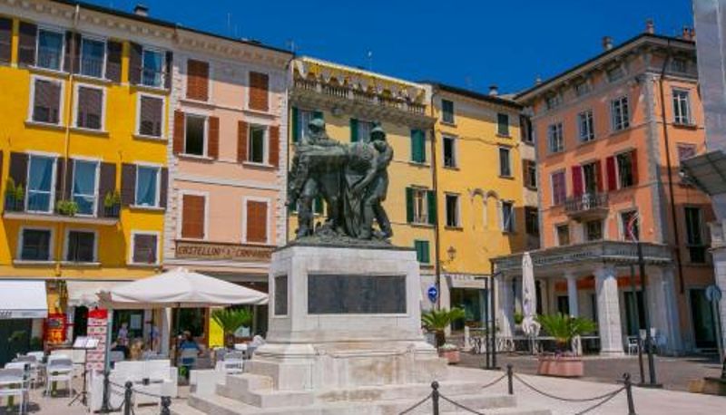 Daire - Laetitia Salò-Historic center near Lake - Happy Rentals
