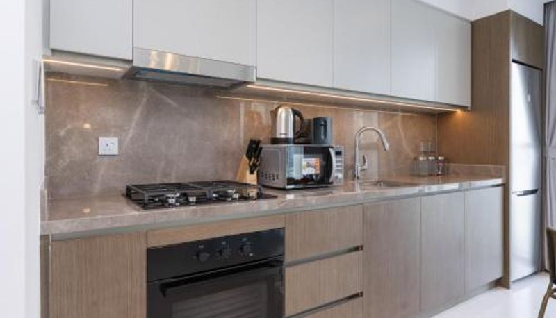 Apartment - Serene One Bedroom Beach Front