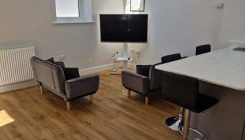 Info - Town Centre Duplex 4